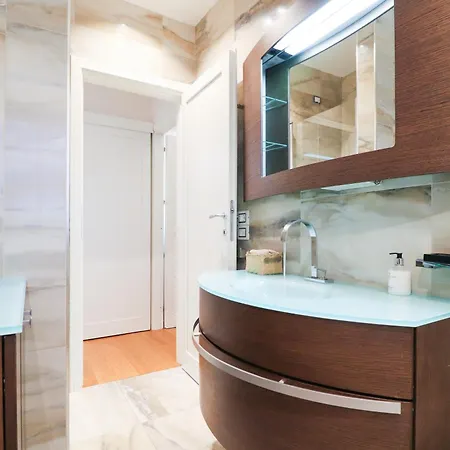 Luxury Con Vista Panoramica - Ospedale E Gdf Apartment *